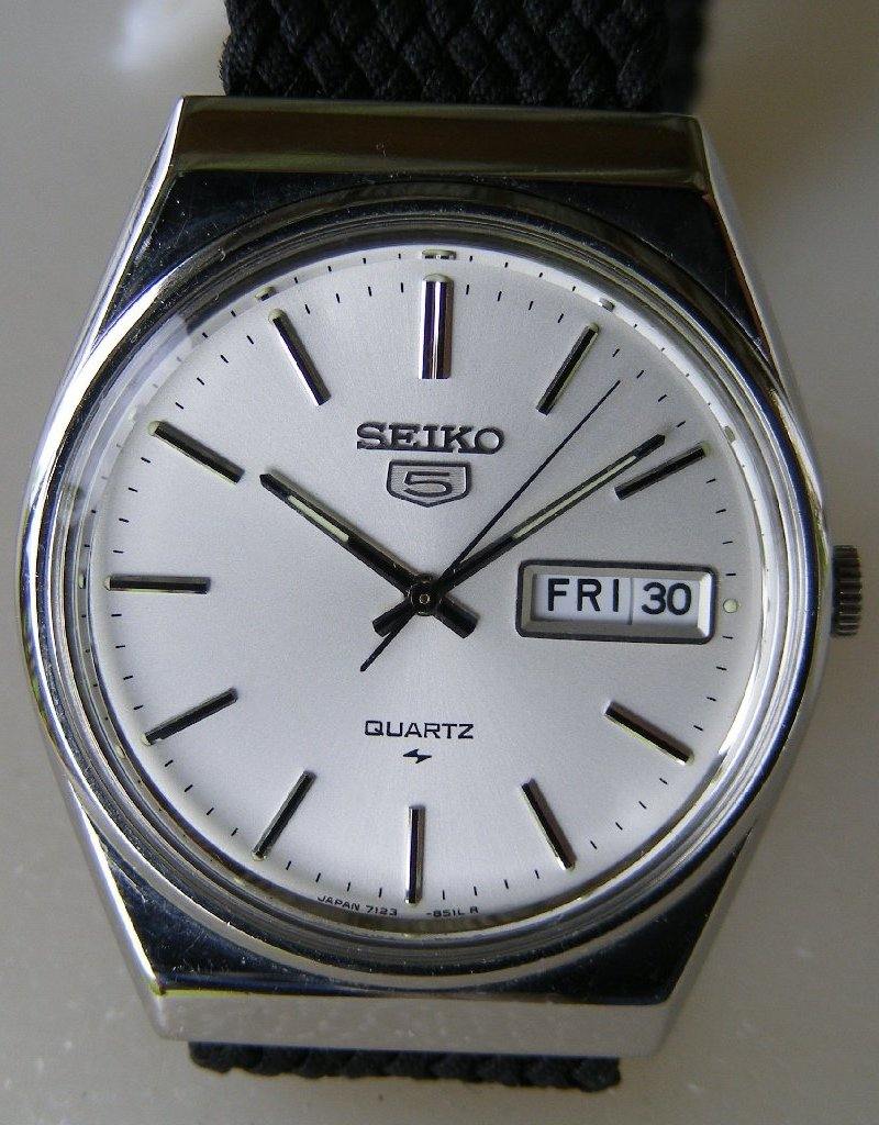 Seiko Five Quartz model 7123-8440